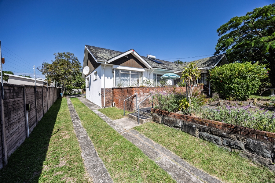 4 Bedroom Property for Sale in Berea Eastern Cape